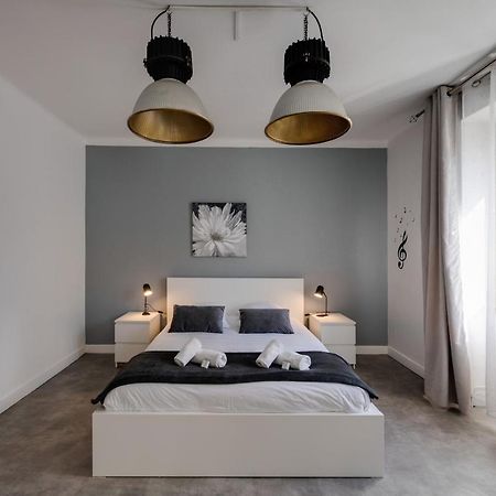 Les Capucins - 3 Bedroom Apartment Near The City Annecy Luaran gambar